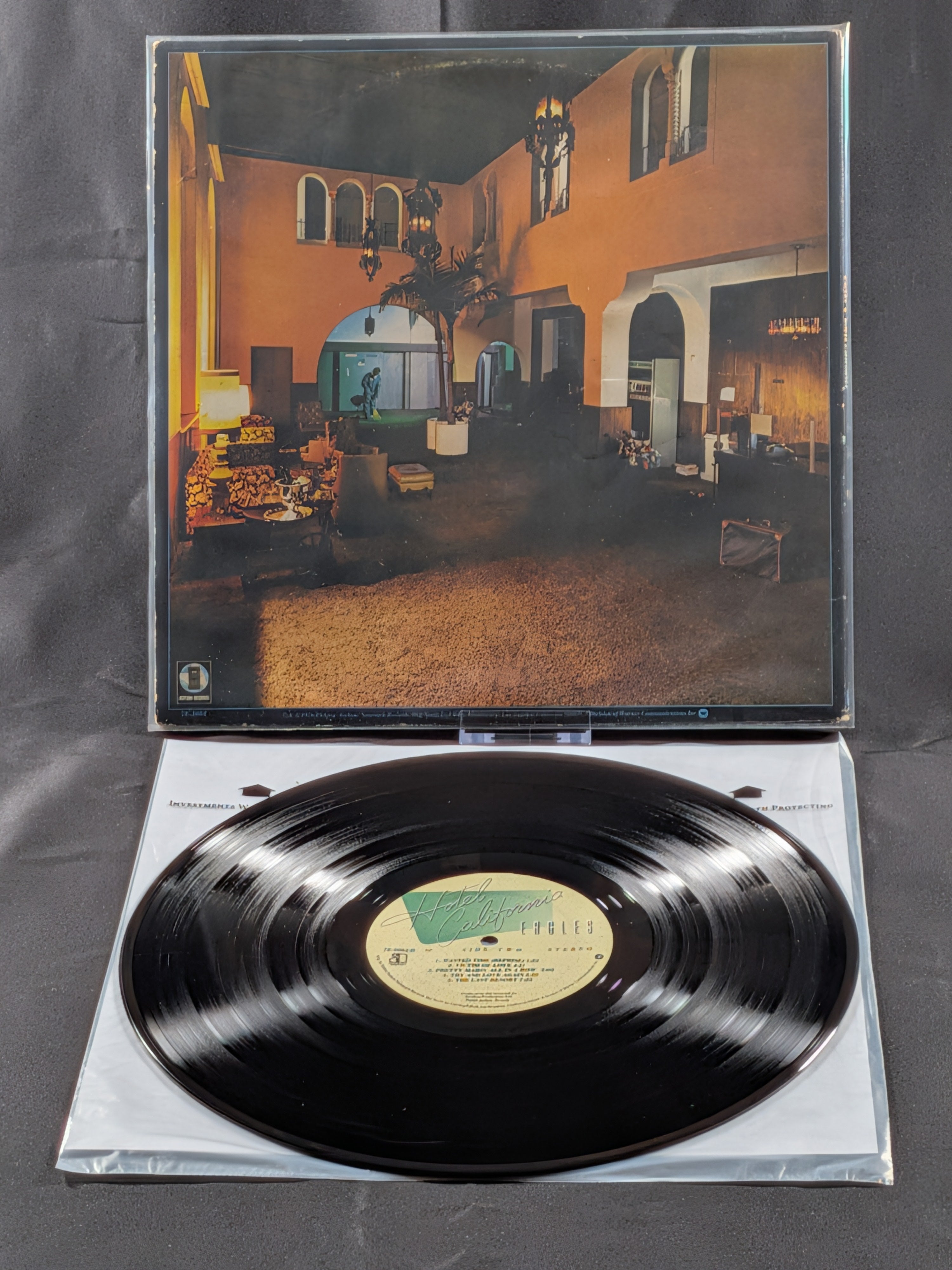 Eagles — Hotel California | 1976 U.S. Specialty STERLING LH LP | 7E-1084